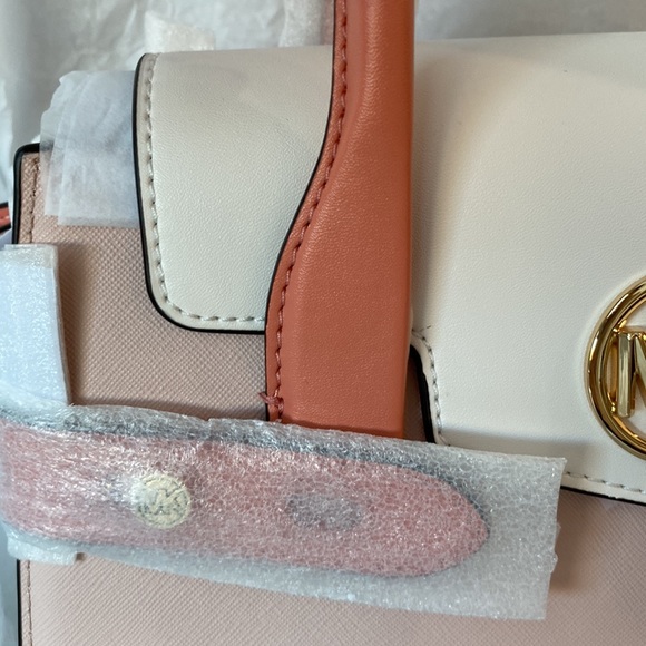 MICHAEL Michael Kors Pink and White Satchel - Picture 5 of 13